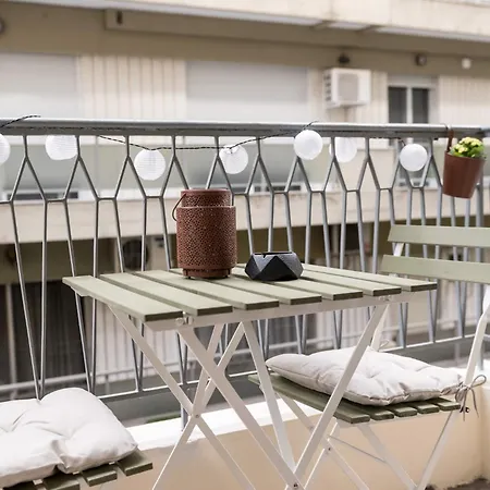 Апартаменты The Yellow Dot