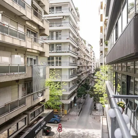 The Yellow Dot Apartament